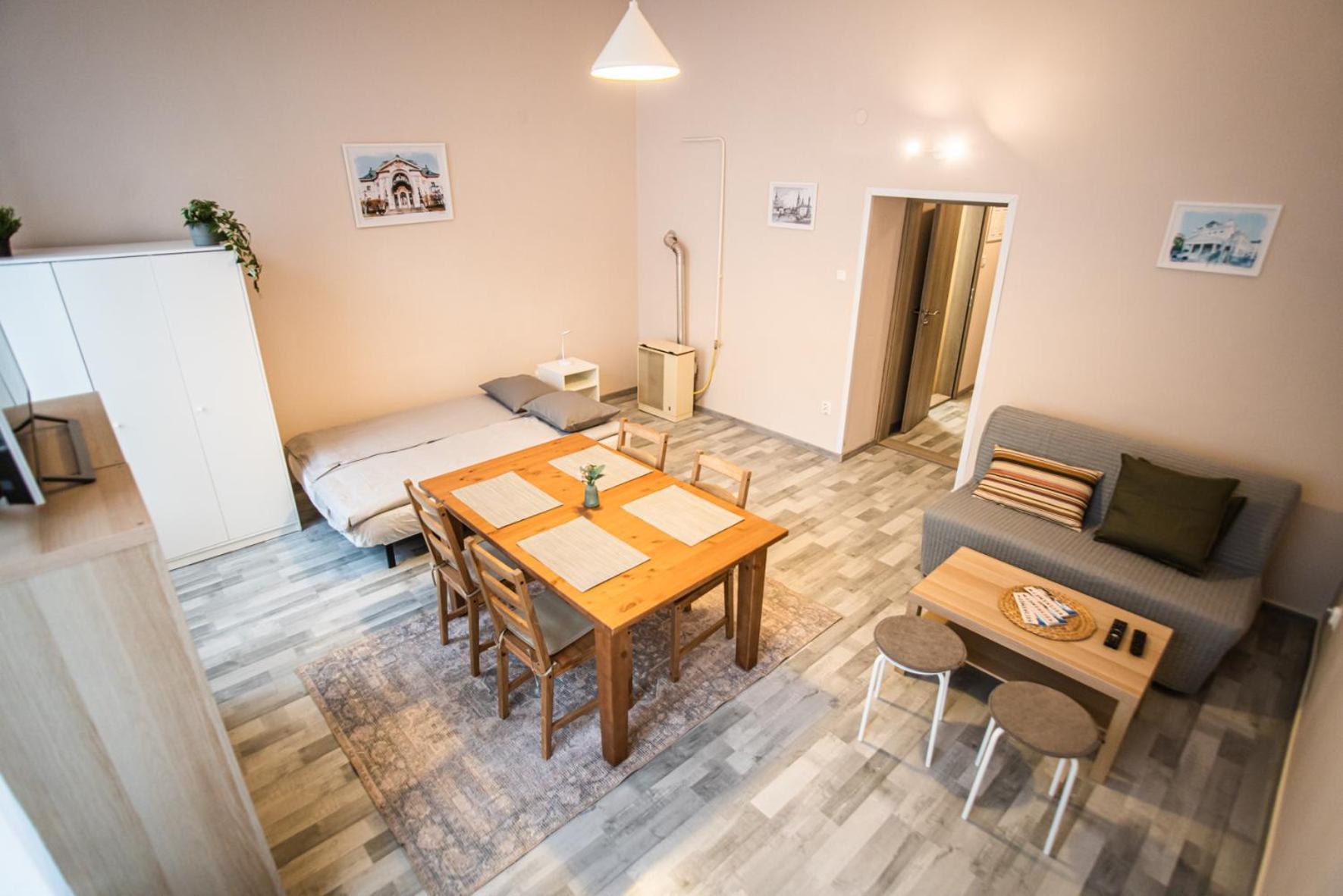 Spacious Apartment In Central Kecskemét Exterior foto